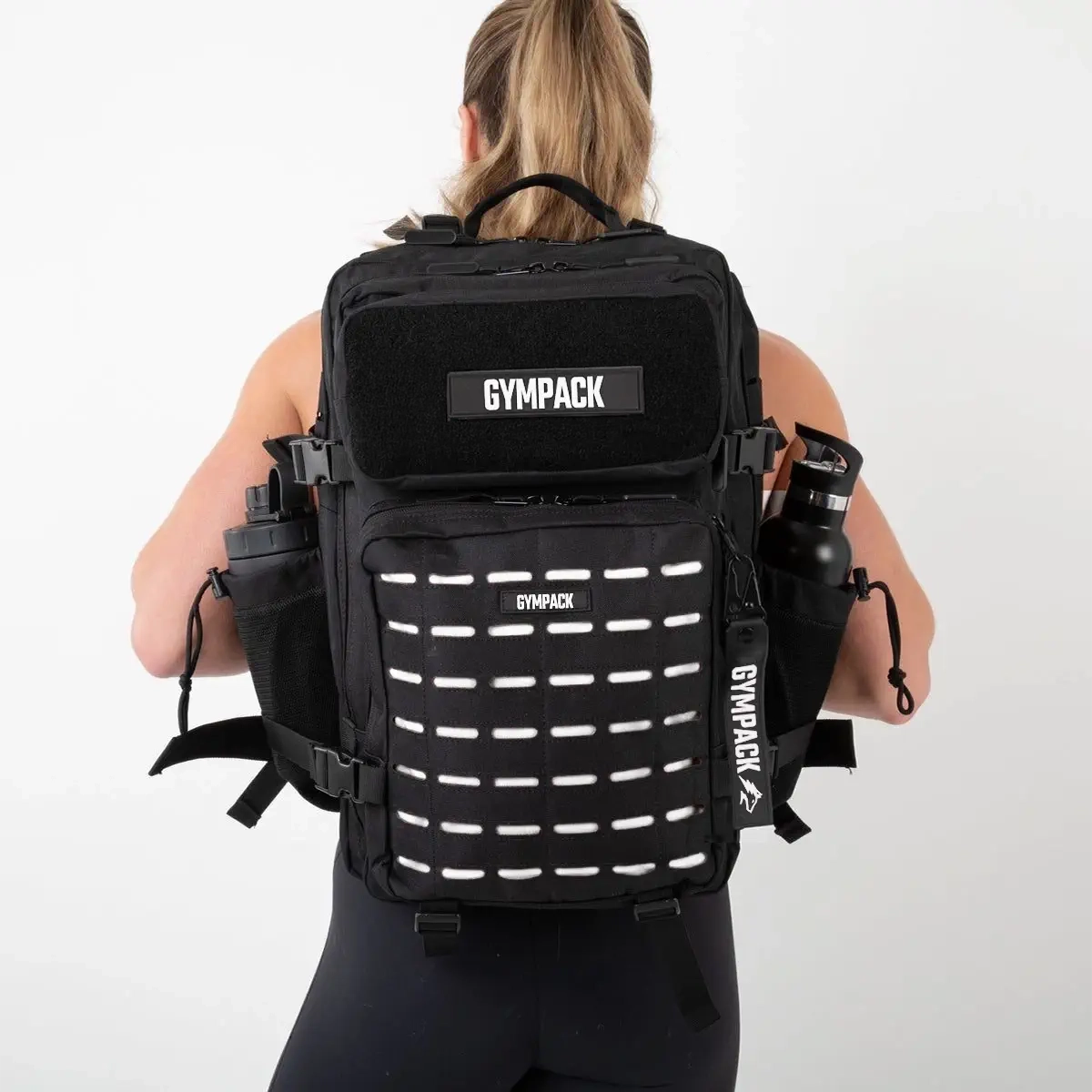 Gympack Pro 50L Negra y Blanca