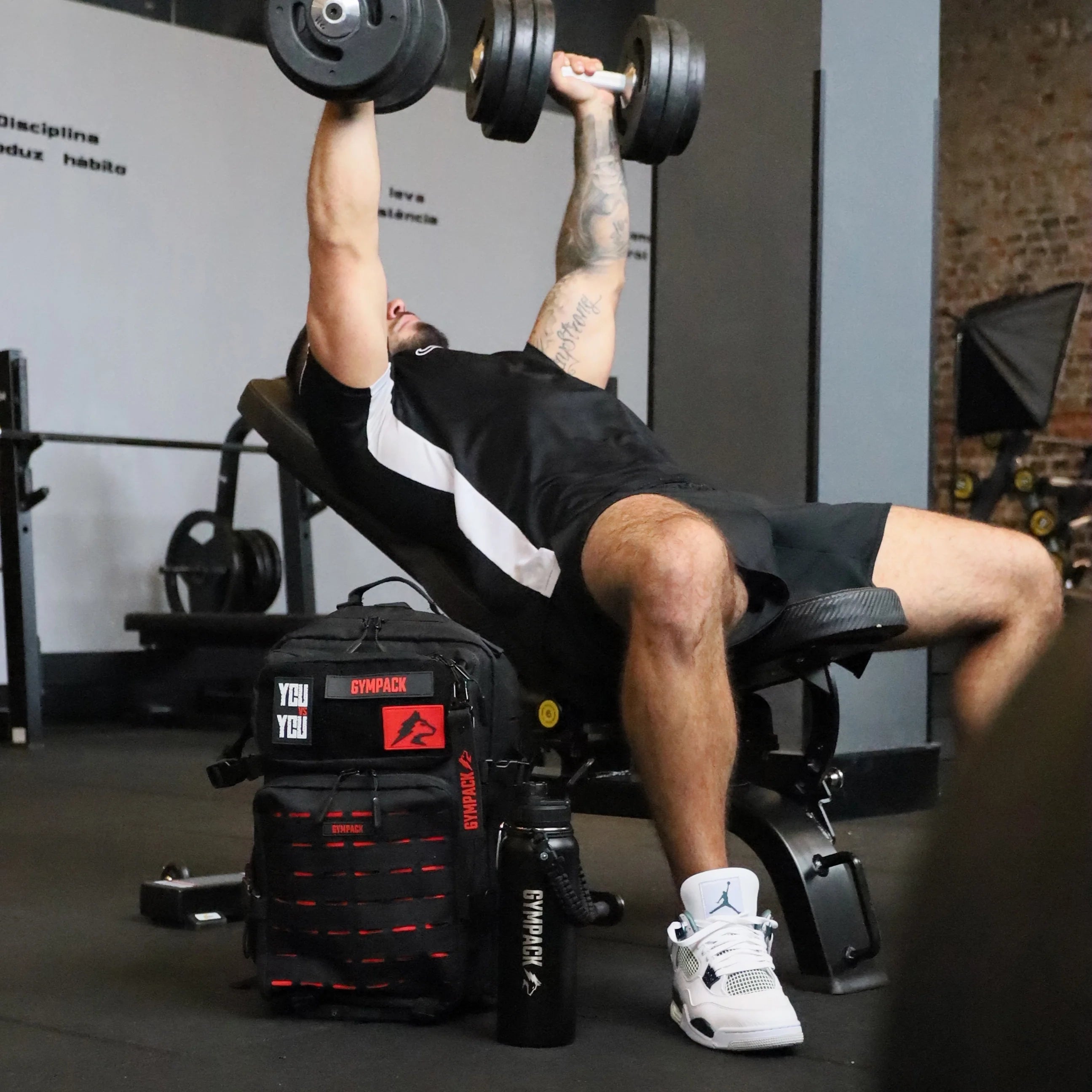 Gympack Pro 50L Negra y Roja